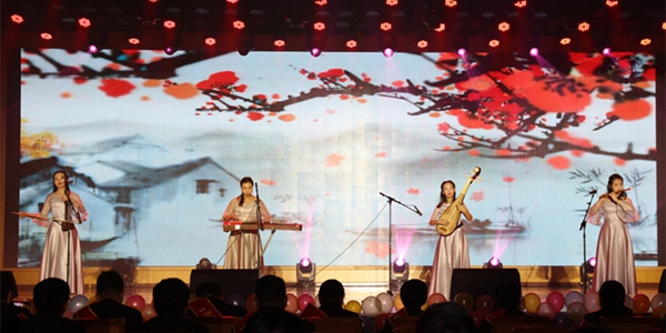 11、股份公司樂器演奏.jpg